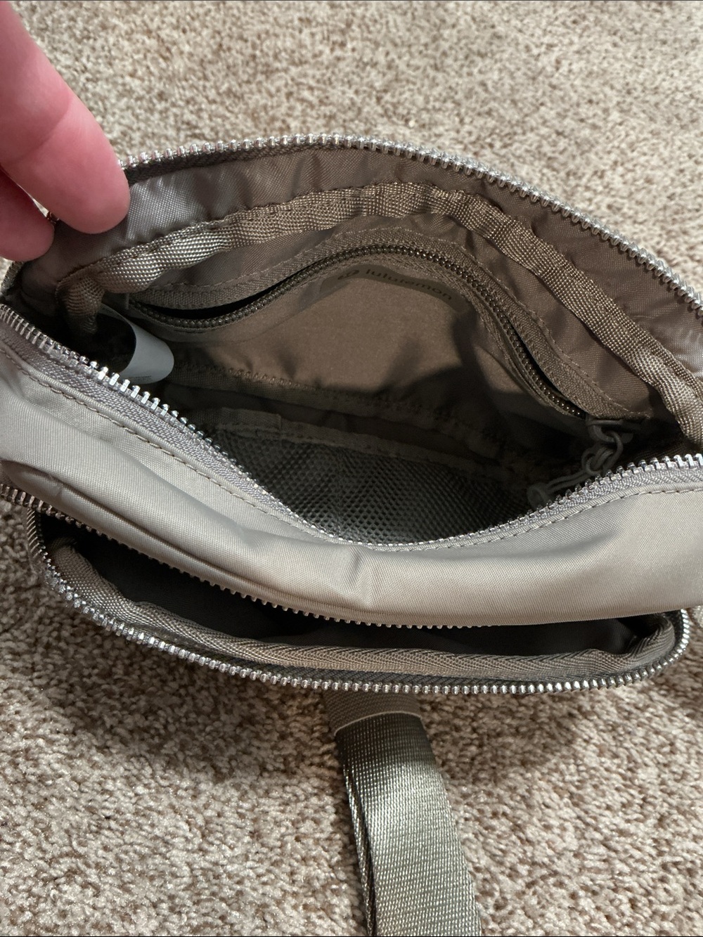 lululemon athletica olive green belt bag - Picture 7 of 10